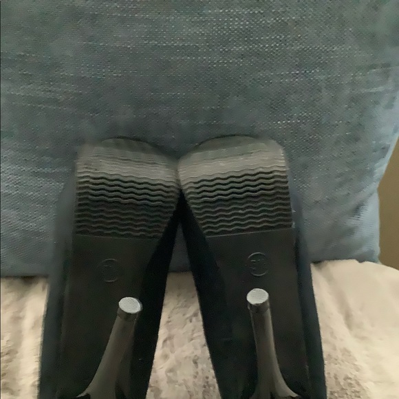 Women’s shoes - Picture 2 of 4